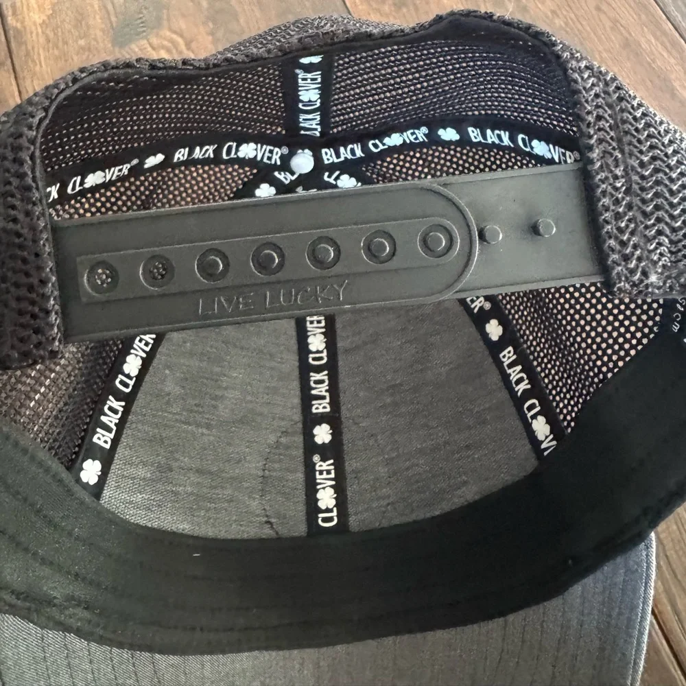 Mens Black Clover Gray and Black Trucker Hat - Picture 5 of 12